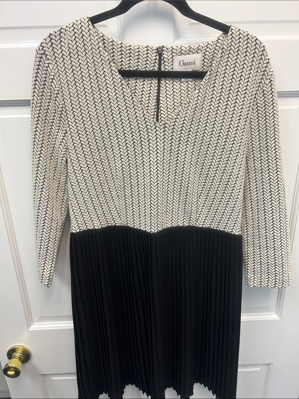 Ganni X Anthropologie Cross knit Black & White Herringbone Pleated Mini Dress XL
